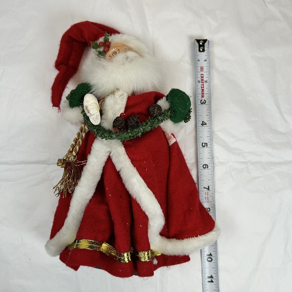 Annalee 9" Classic Santa with Garland and Dove Christmas 2004 - Picture 11 of 11